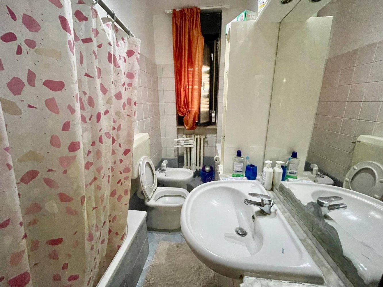 5 rooms Apartment in Alessandria, Italy No. 74162