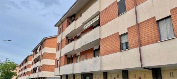5 rooms Apartment in Alessandria, Italy No. 74162 12