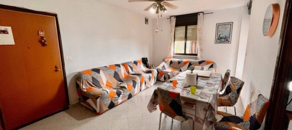 5 rooms Apartment in Alessandria, Italy No. 74162 8