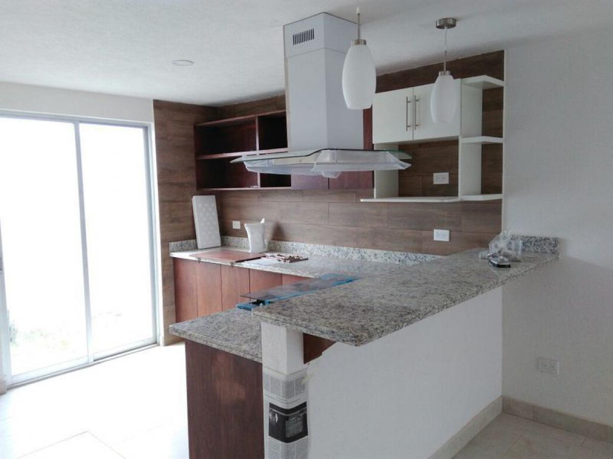 3 bedrooms House in Puebla, Mexico No. 180661