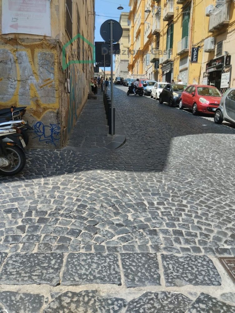 2 bedrooms Apartment in Naples, Italy No. 341571