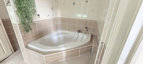 6 bedrooms House in Planrupt, France No. 300054 9