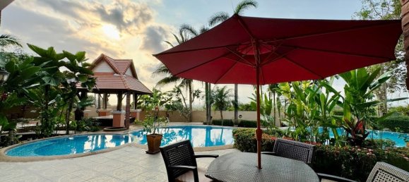 4 bedrooms Cafe / restaurant in Pattaya, Thailand No. 19035 7