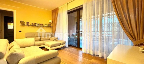 3 Schlafzimmer Wohnung in Basiglio, Italy, Nr. 94330 8