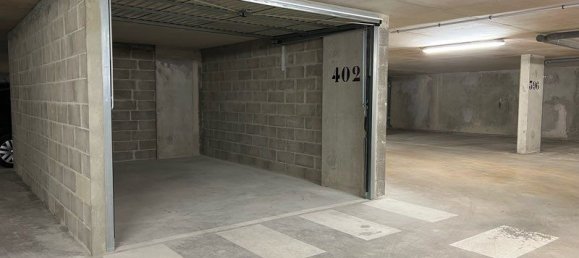  Garage in Pontault-Combault, France No. 328157 3