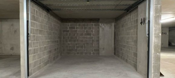  Garage in Pontault-Combault, France No. 328157 2