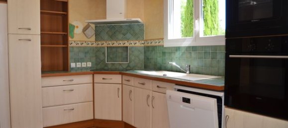 Дом с 3 спальнями в Пюи-Сен-Мартен, Франция № 306224 4