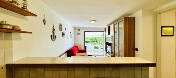 4 rooms Apartment in Camaiore, Italy No. 263912 10