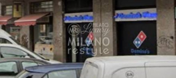 2 rooms Commercial property in Milan, Italy No. 378954 5