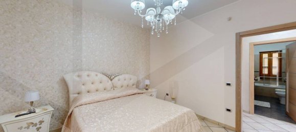 3 bedrooms Apartment in Arzano, Italy No. 24671 19