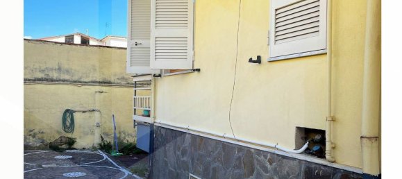 3 bedrooms Apartment in Arzano, Italy No. 24671 32