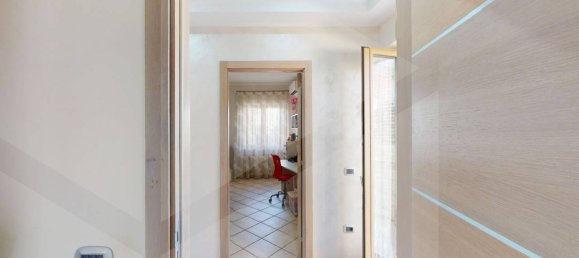 3 bedrooms Apartment in Arzano, Italy No. 24671 26