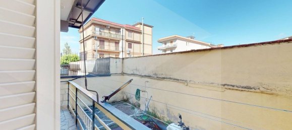 3 bedrooms Apartment in Arzano, Italy No. 24671 31