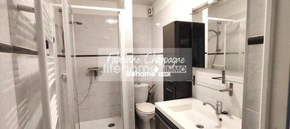 4 bedrooms House in Saint-Benoit-du-Sault, France No. 251019 5