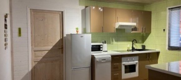 Edificio de 9 habitaciónes en Le Chateau-d'Oleron, France No. 100819 8