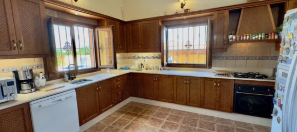 3 bedrooms Finca in Orihuela, Spain No. 13728 3