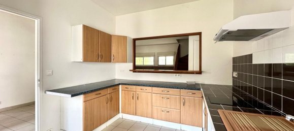 2 bedrooms House in Langon, France No. 338913 3