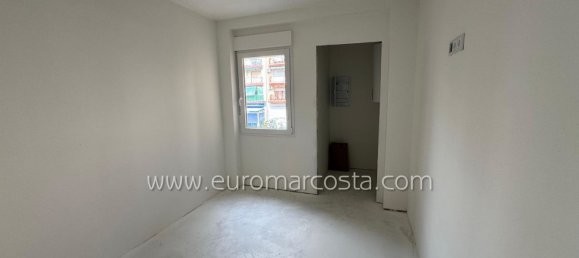 3 Schlafzimmer Wohnung in Torrevieja, Spain, Nr. 136712 14