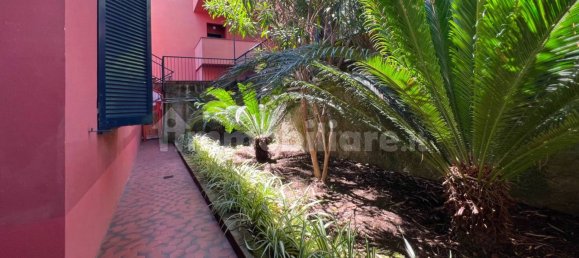 Квартира с 2 спальнями в Варацце, Италия № 314848 22