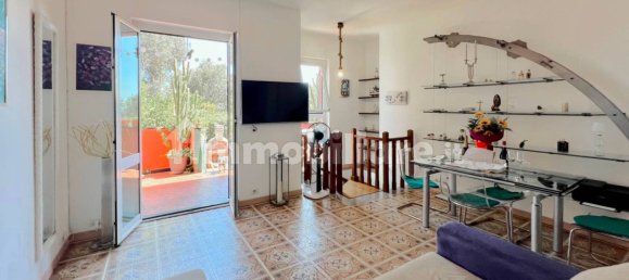 Квартира с 2 спальнями в Варацце, Италия № 314848 12