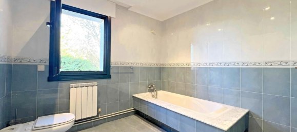 6 bedrooms House in Cambre, Spain No. 112105 40