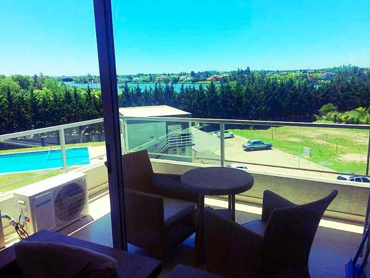 Studio in Tigre, Argentina No. 2495