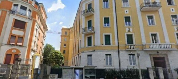 2 Schlafzimmer Wohnung in Rome, Italy, Nr. 378163 2