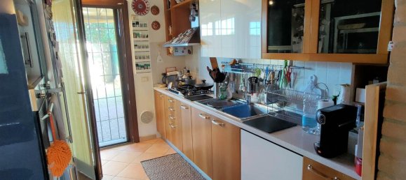 3 rooms House in Lodi, Italy No. 74165 8