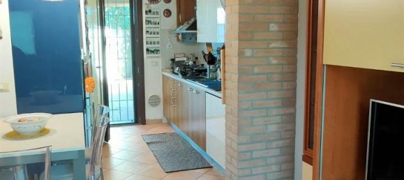 3 rooms House in Lodi, Italy No. 74165 10
