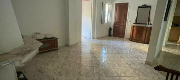 3 Schlafzimmer Büro in Haidari, Greece, Nr. 2701 2