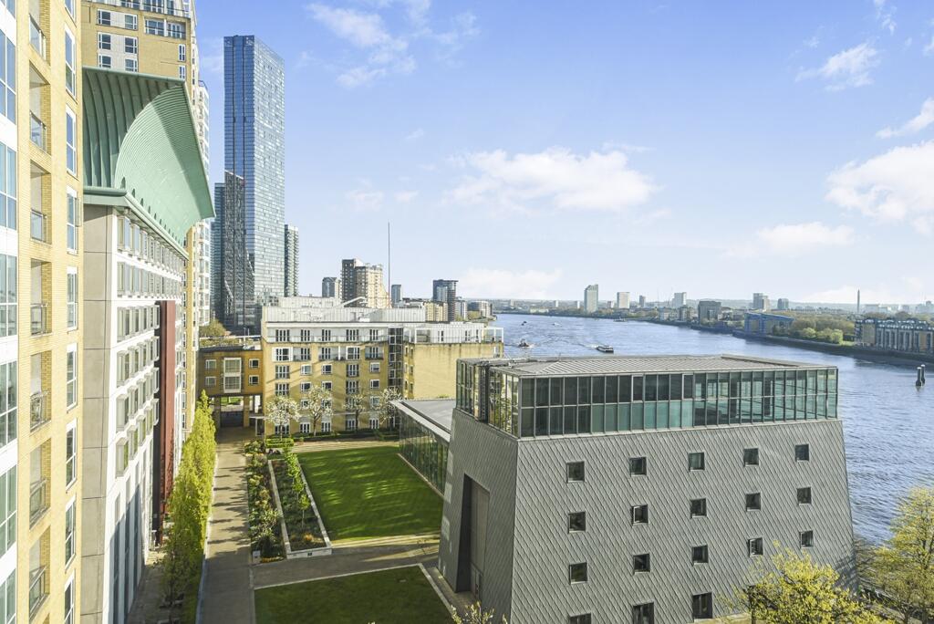 2 bedrooms Apartment in London, United Kingdom No. 8383