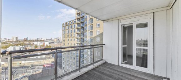 2 bedrooms Apartment in London, United Kingdom No. 8383 13