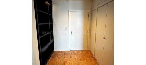 2 bedrooms Apartment in Porto, Portugal No. 39404 5
