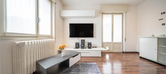 6 bedrooms House in Prata Camportaccio, Italy No. 377701 6