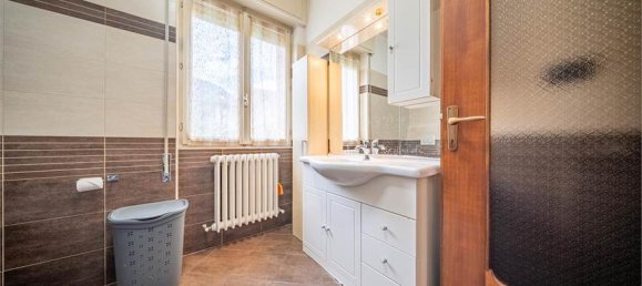 6 bedrooms House in Prata Camportaccio, Italy No. 377701 36