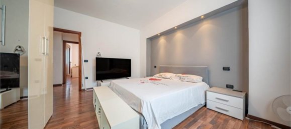 6 bedrooms House in Prata Camportaccio, Italy No. 377701 41