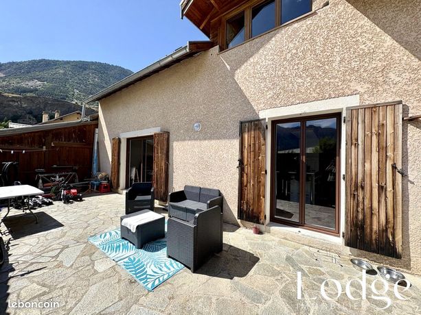 3 غرف نوم شقة في Hautes-Alpes, France رقم 304921