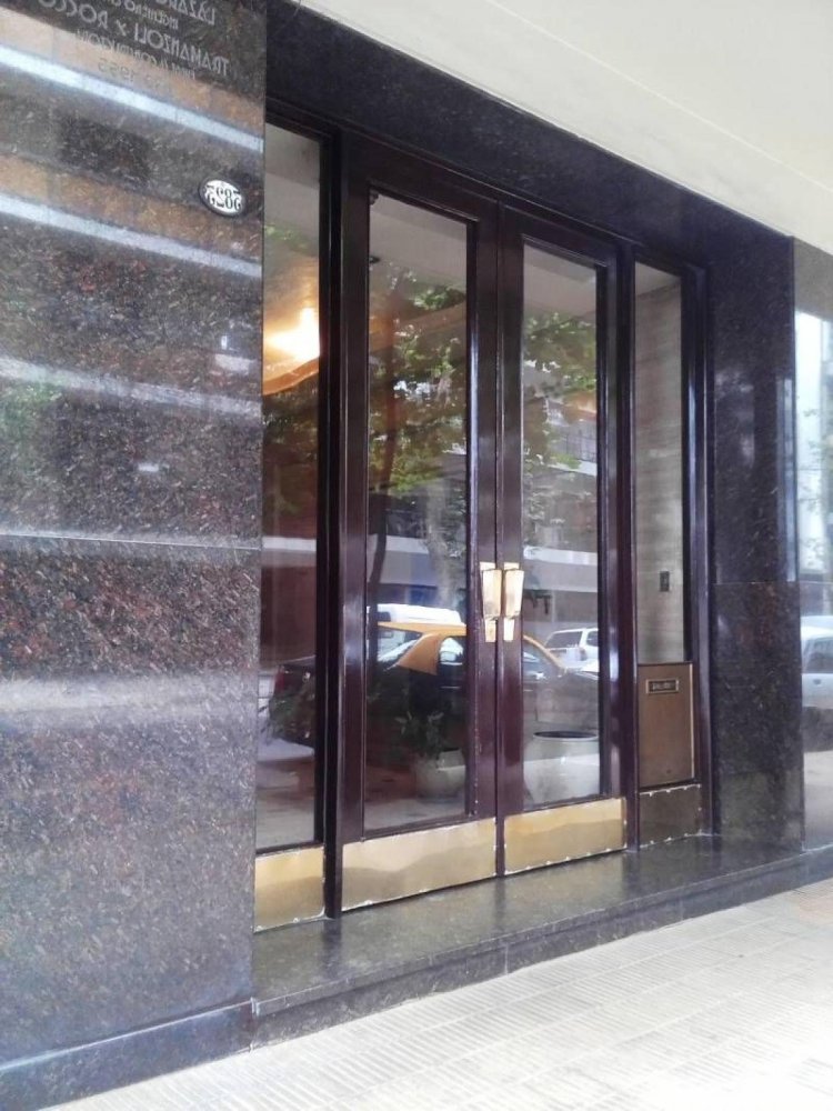 4 bedrooms Apartment in Buenos Aires, Argentina No. 90678