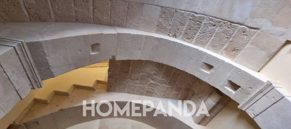 Edifício em Lecce, Italy 850 m² N.º 289675 8