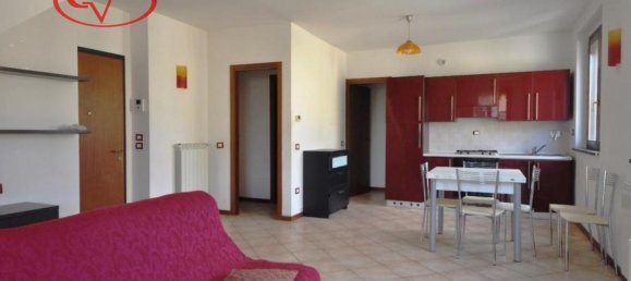 3 rooms Apartment in Montevarchi, Italy No. 230294 3