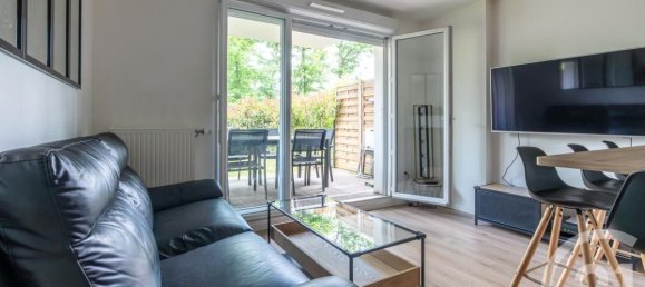 Apartamento de 2 dormitorios en Le Plessis-Trevise, France No. 285712 2