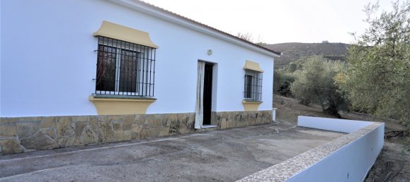 3 bedrooms House in Alcaucin, Spain No. 45174 4