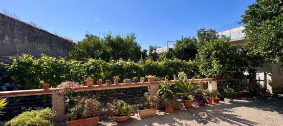 11 bedrooms Villa in Naples, Italy No. 313990 27