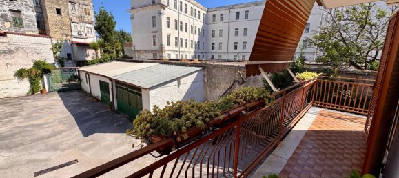 11 bedrooms Villa in Naples, Italy No. 313990 16