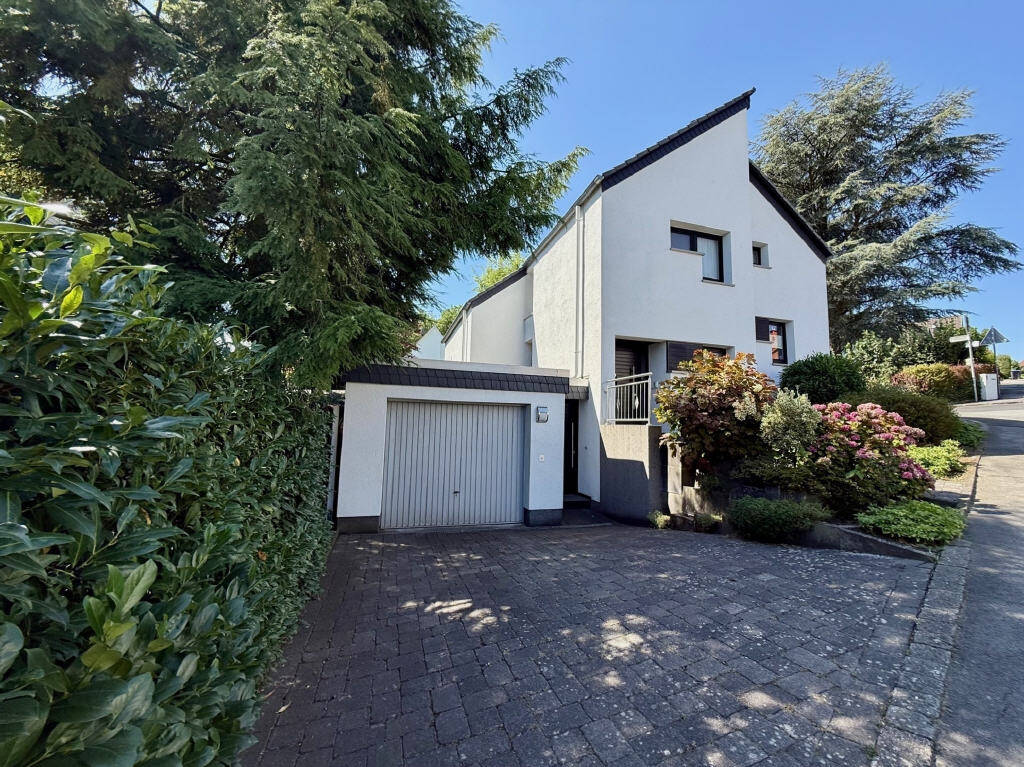 5 rooms House in Unna, Germany No. 305114