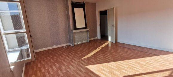 Casa de 3 dormitorios en Rhone, France No. 335400 4