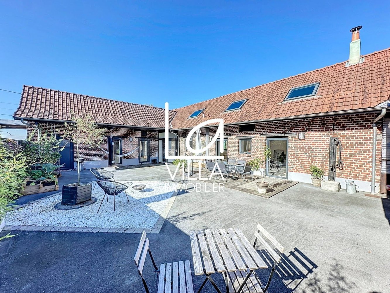 6 bedrooms House in Le Maisnil, France No. 218798