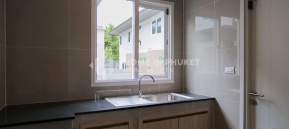 4 bedrooms House for sale in Phuket, Southern Thailand, Thailand № 70067 9