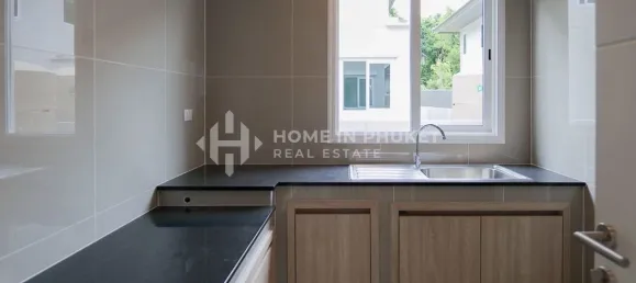4 bedrooms House for sale in Phuket, Southern Thailand, Thailand № 70067 11