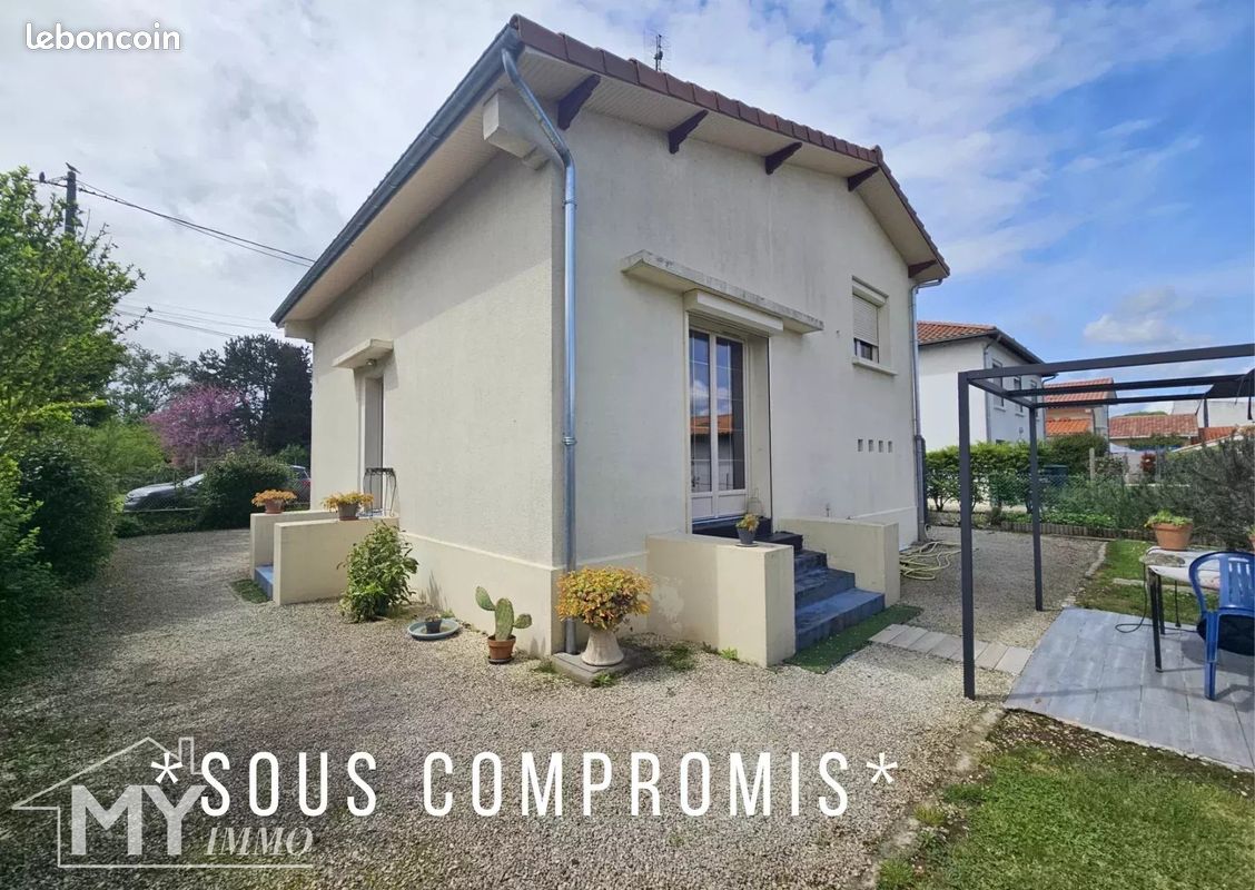 Casa de 2 dormitorios en Pineuilh, France No. 335606